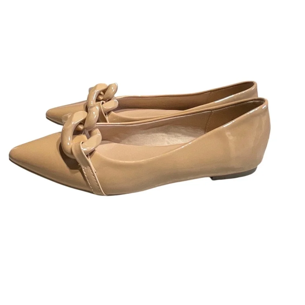 Journee Collection Flats Women‎ 5.5 Tan Patent Pointed Toe Chain Detail Slip On